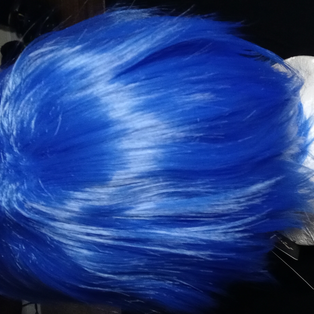 blue wig - Picture 4 of 7
